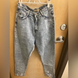 Solid flap side pocket jeans